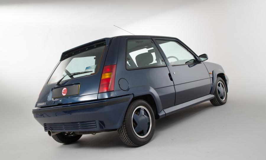  Renault 5 GT Turbo 1986 года  (UK) (фото 12 из 17)